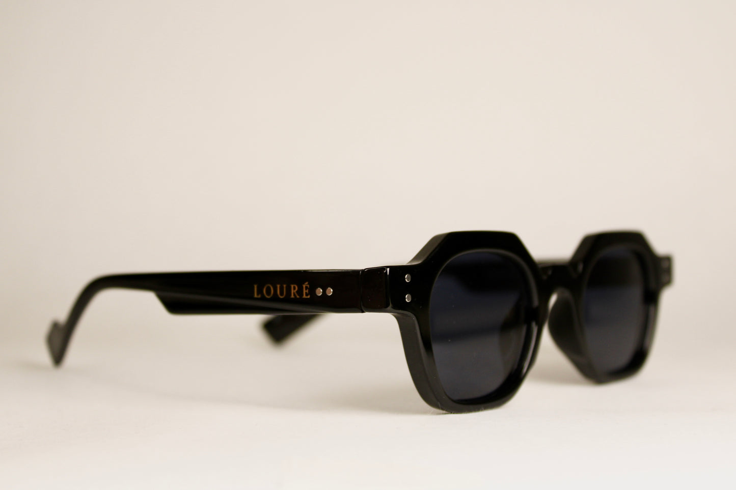 OROVÉ Sunglasses – Black Edition